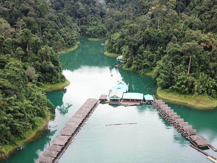 Praiwan Raft House Cheow Larn Lake Khao Sok