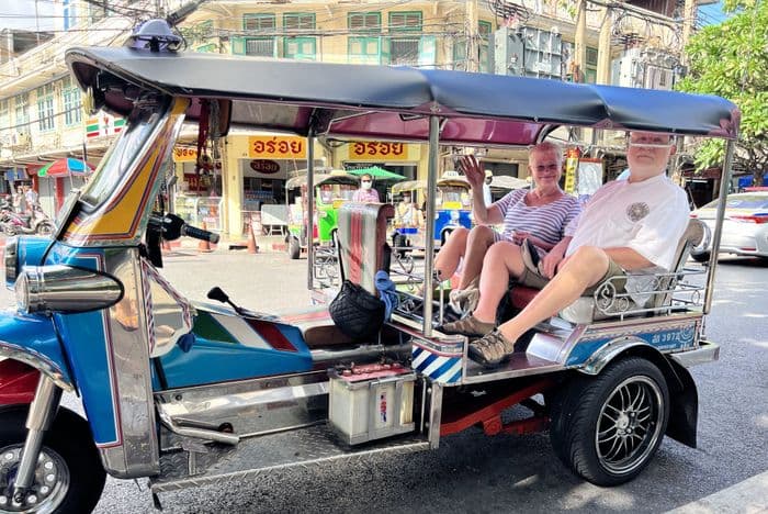 Bangkok mit dem Tuk-Tuk erkunden
