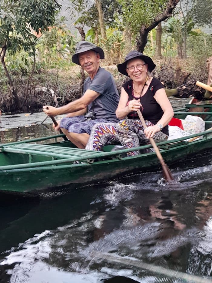 Sur le sampan