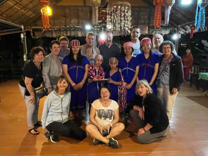 Le restaurant de dîner spectacle de Chiang mai