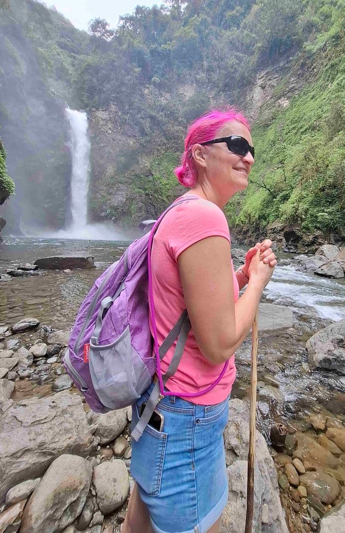 Wasserfall hinter mir